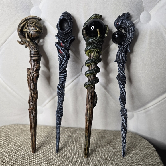 🆕️♡♡ A Gothic Universe Witch's Wand | Brown Hand Painted Acrylic 9½" - Picture 8 of 9